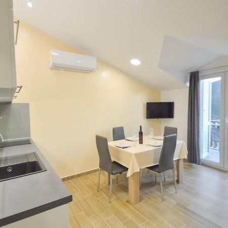 Apartment Ivana I Martina Grebaštica Exteriér fotografie